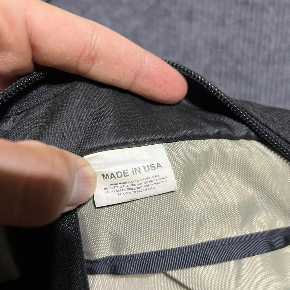 Vintage Patagonia Messenger Bag Unisex OS Black Made in USA 48285 FA01 Gorpcore